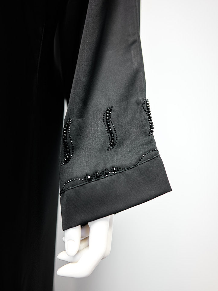 Abaya mit dezenter Stickerei und edlem Design