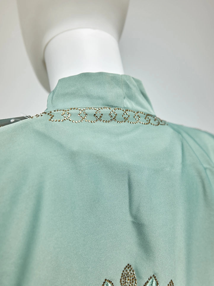 Abaya mit edler Stickerei und Gürtel