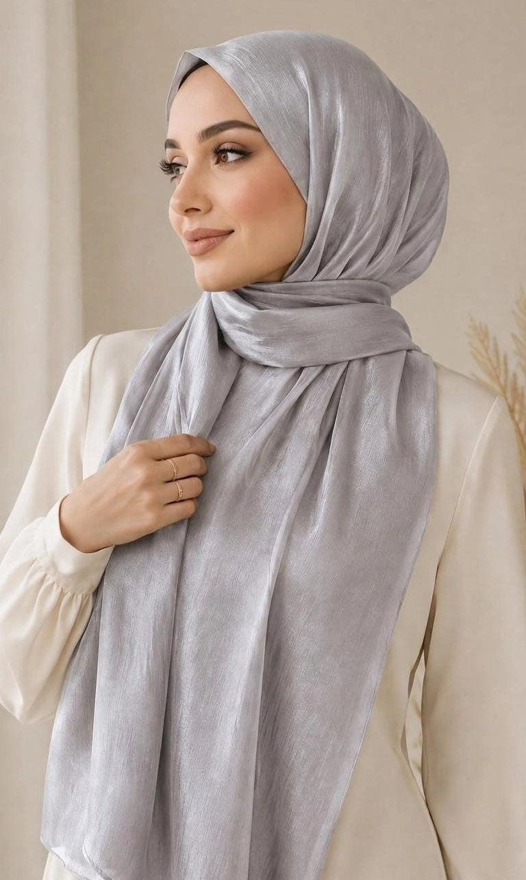 Premium Shimmer Crinkle Hijab – Leicht, Elegant & Zeitlos (200 × 75 cm)