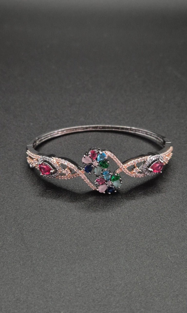 Zahra – Elegantes Zirkonia Armband in Roségold-Schwarz-Optik