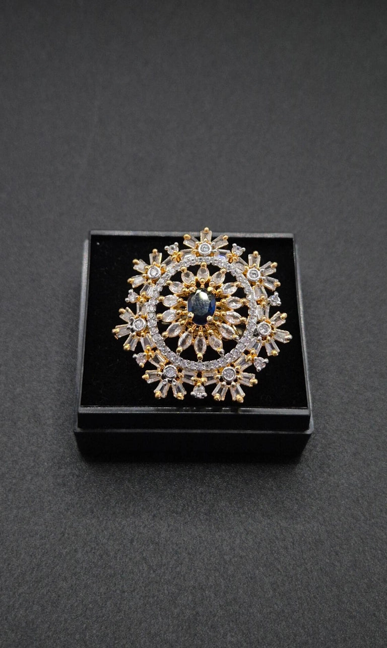 Ariella – Zirkonia Ring in Gold-Silber-Optik