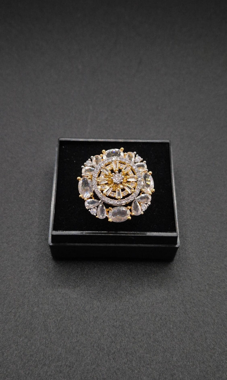 Samaya – Zirkonia Ring in Gold-Silber-Optik