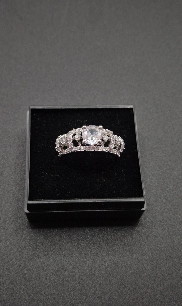 Dalya – Zirkonia Ring in Silber-Optik