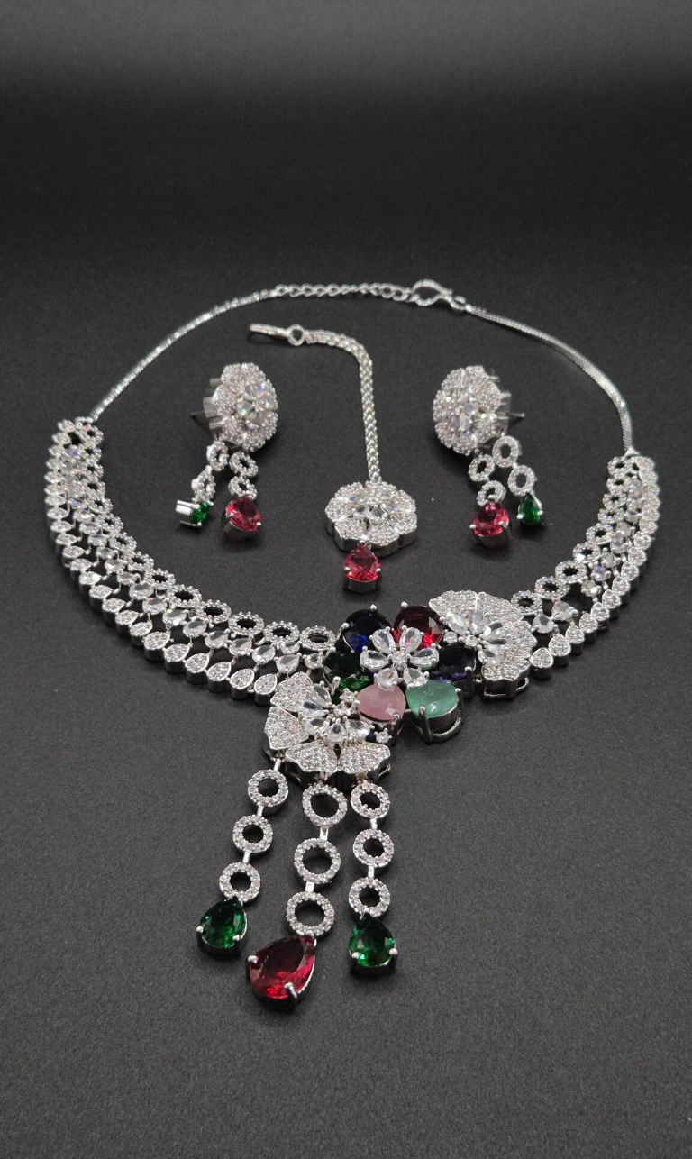Luxuriöses Zirkonia Schmuckset Damen im Blütenkaskaden-Design – Halskette, Ohrringe & Stirnschmuck für Hochzeit und besondere Anlässe