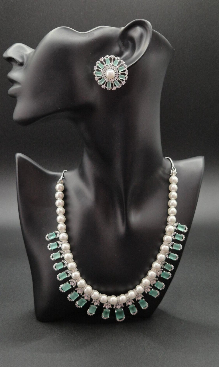 Elegantes Zirkonia Schmuckset Damen mit Perlen – Halskette & Ohrringe für Hochzeit und besondere Anlässe