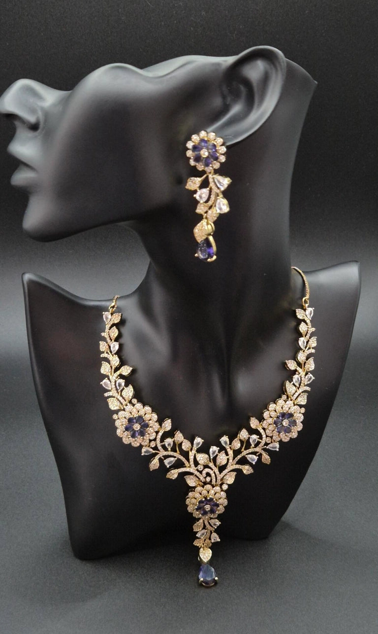 Elegantes Zirkonia Schmuckset Damen im Rosen-Design – Halskette & Ohrringe für Hochzeit und besondere Anlässe