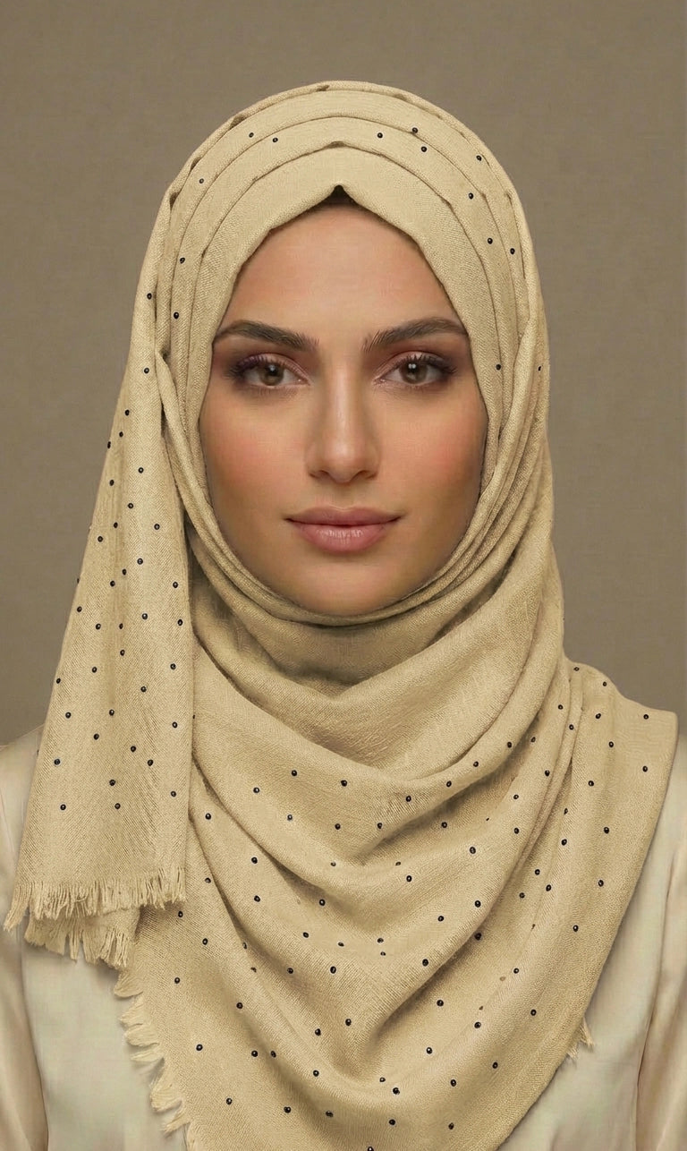 Eleganter Baumwoll-Hijab mit dezenten Strassdetails