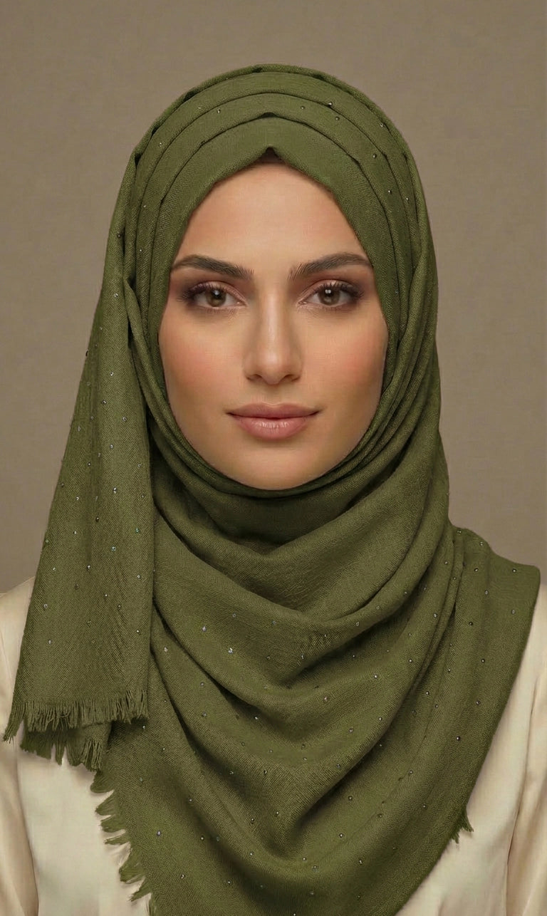 Eleganter Baumwoll-Hijab mit dezenten Strassdetails