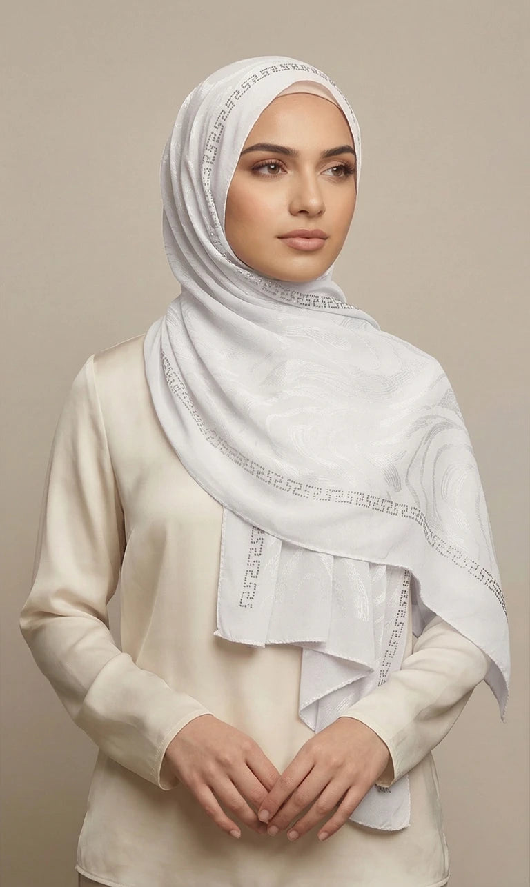 Hijab Schal in Creme mit Grün-Grauem Kreisdesign – Leichter Eleganter Kopftuch Schal (S06)
