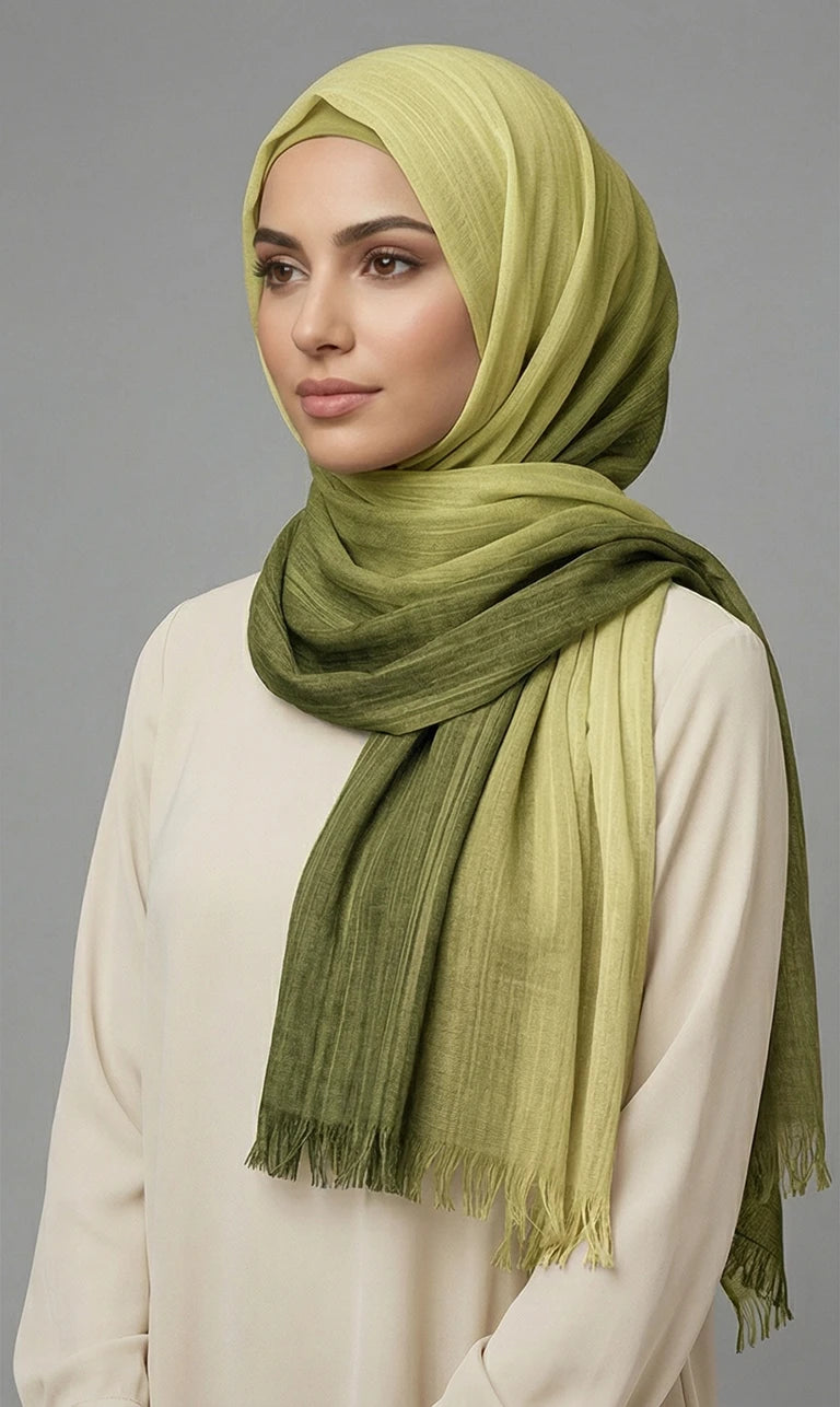 Hijab Schal mit Farbverlauf Grau–Marineblau und Fransen – Eleganter Leichter Kopftuch Schal (S11)