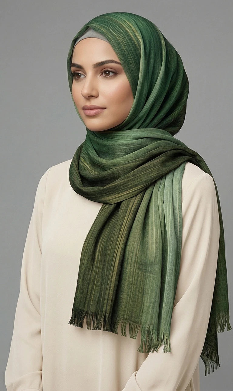 Hijab Schal mit Farbverlauf Grau–Marineblau und Fransen – Eleganter Leichter Kopftuch Schal (S11)
