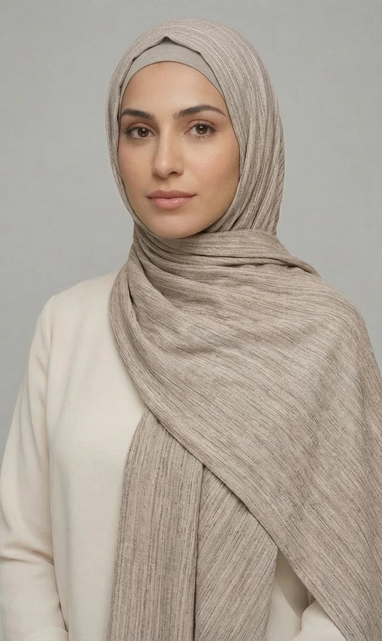 Hijab Schal in Beige mit Struktur – Eleganter Leichter Kopftuch Schal (S12)