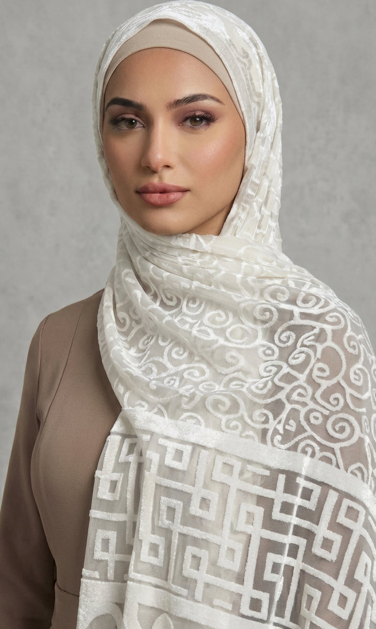 Edler Jacquard Hijab mit Ornamentmuster