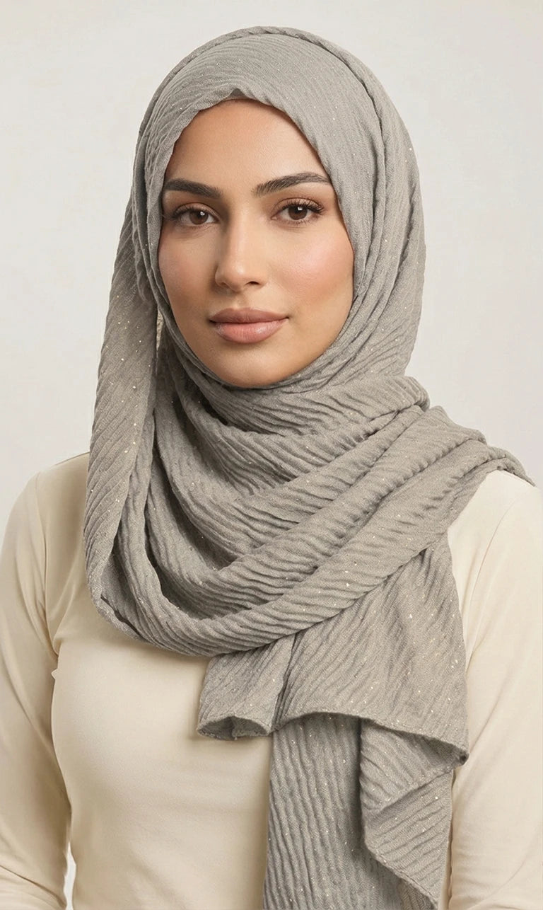 Hijab Schal in Beige mit Crinkle-Struktur und Glitzer – Eleganter Leichter Kopftuch Schal (S21)