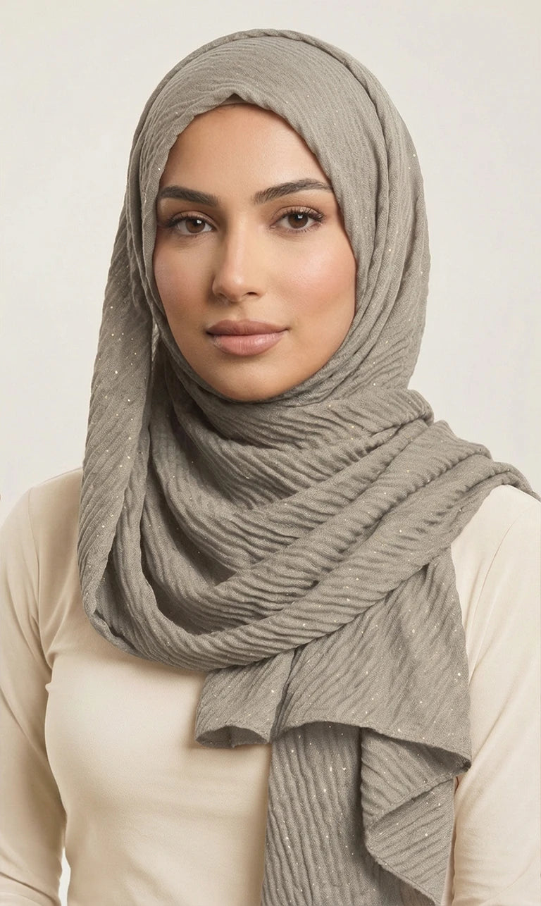 Hijab Schal in Beige mit Crinkle-Struktur und Glitzer – Eleganter Leichter Kopftuch Schal (S21)