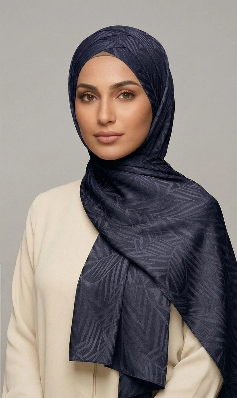 Hijab Schal in Grün mit Blattmuster – Eleganter Leichter Kopftuch Schal (S22)