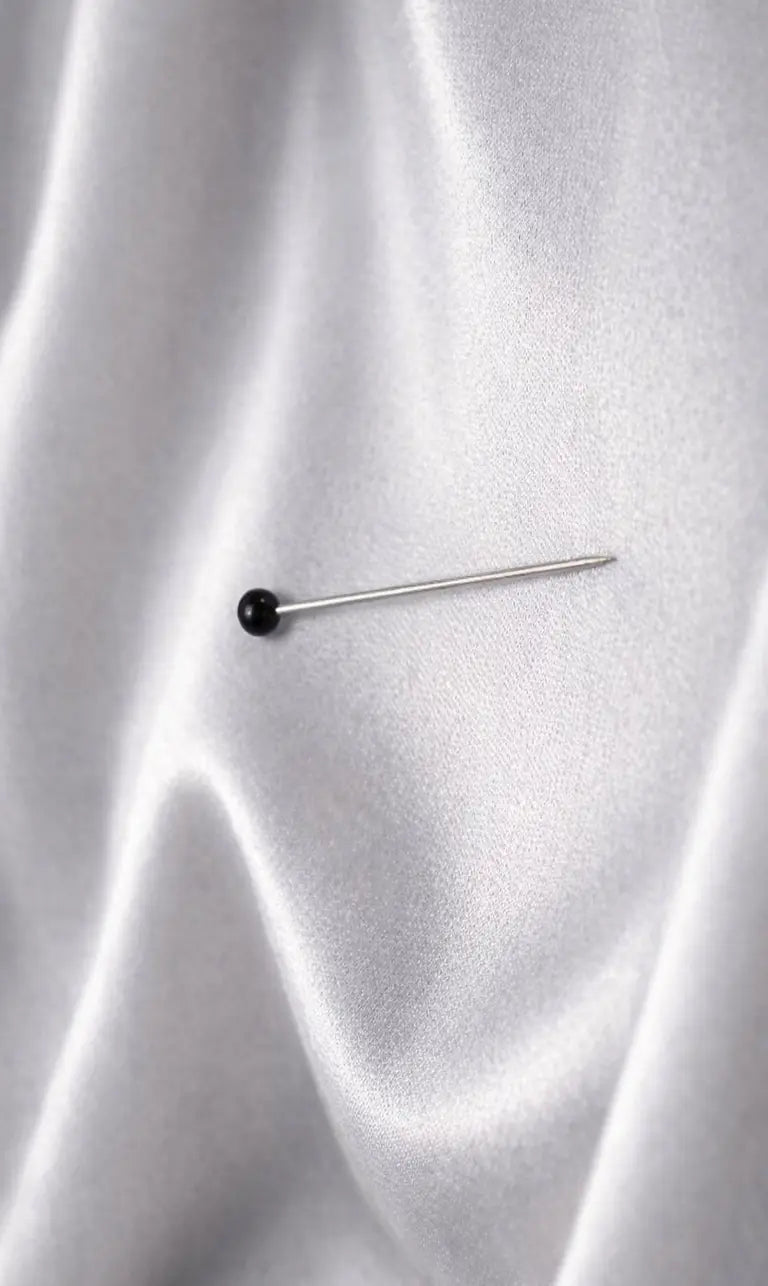 Hijab-Pins mit schwarzem und weißem Kugelkopf – Klassische Nadeln für sicheren Halt (H07)