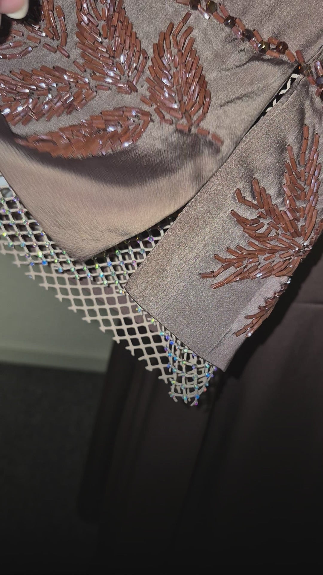 Dubai Élégance Abaya – luxuriöse Dubai-Style Abaya mit edlen Verzierungen